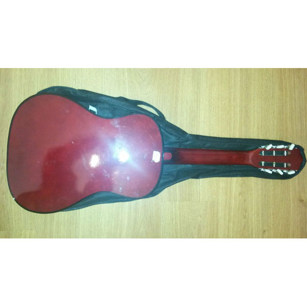 REGALO Guitarra infantil sin usar 2